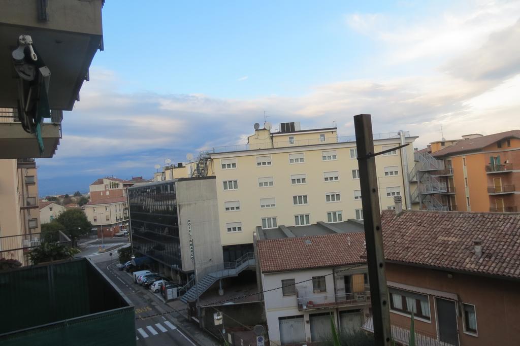 Dolce Vita Bed and Breakfast Verona Exterior foto